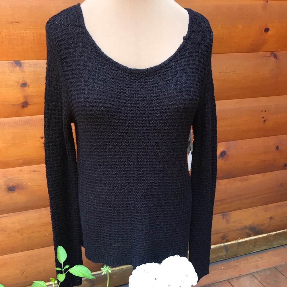 NWT 🎁 Women’s Hinge Sweater